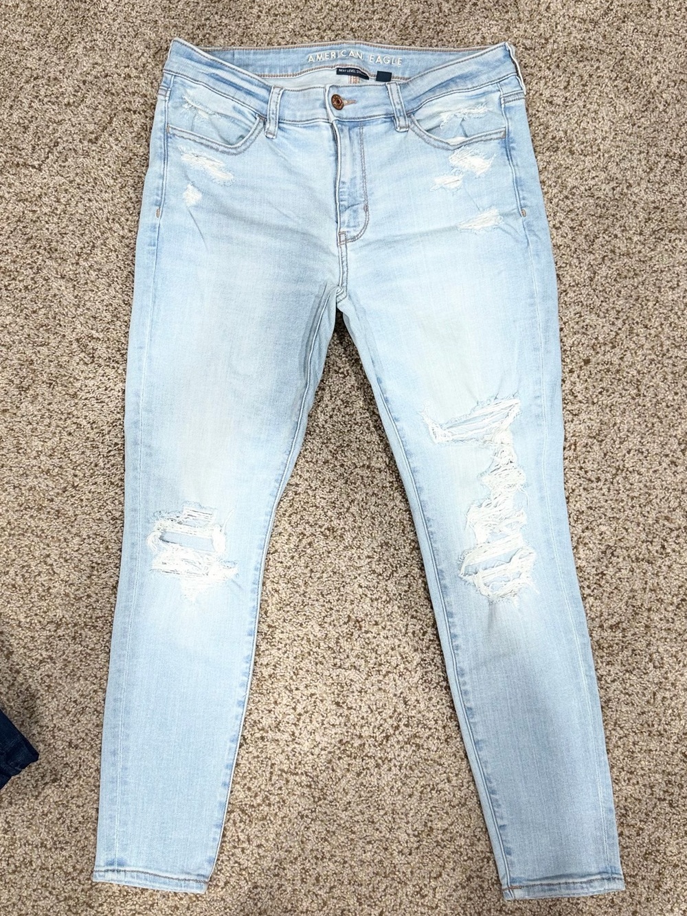 American Eagle Outfitters Light Wash Distressed Skinny Jeans